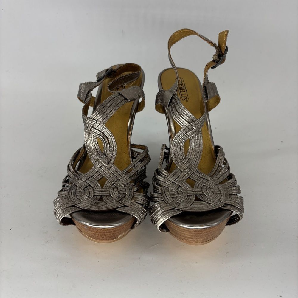 Seychelles Silver Wedge Sandals with Strappy Design